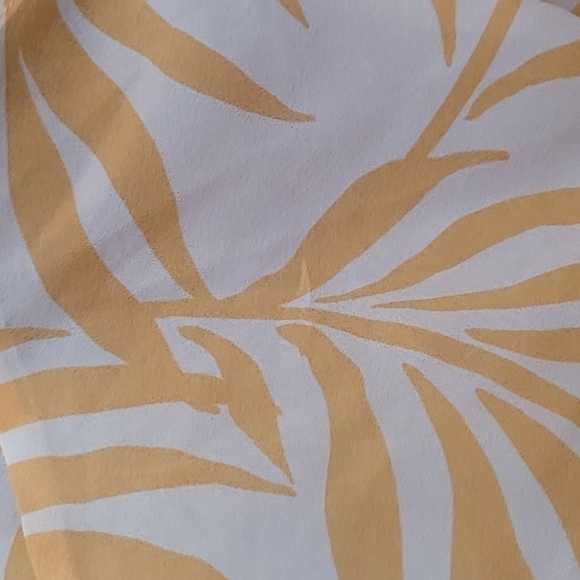 MADISON Du Soir Cover Up Robe - Picture 7 of 8